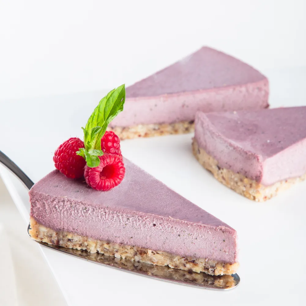 Անանուխով և ազնվամորիով վեգան տորթ